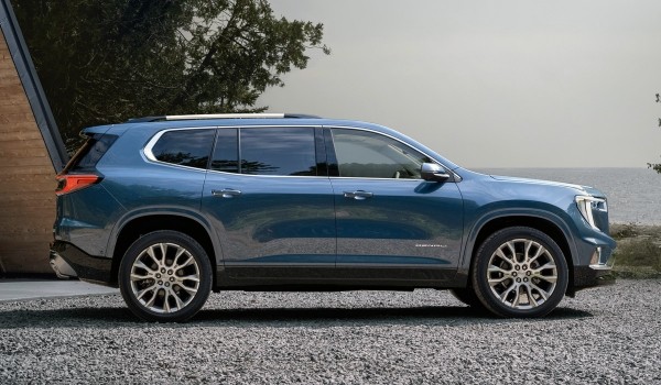 Кроссовер GMC Acadia перешел в третье поколение Кроссовер GMC Acadia перешел в третье поколение