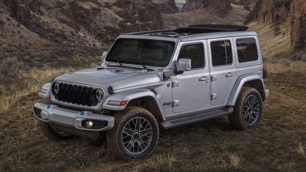 В РФ приехал внедорожник из США, который не советуют покупать сами американцы