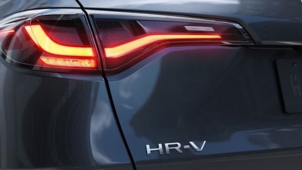 На рынке РФ появился новый кроссовер Honda На рынке РФ появился новый кроссовер Honda