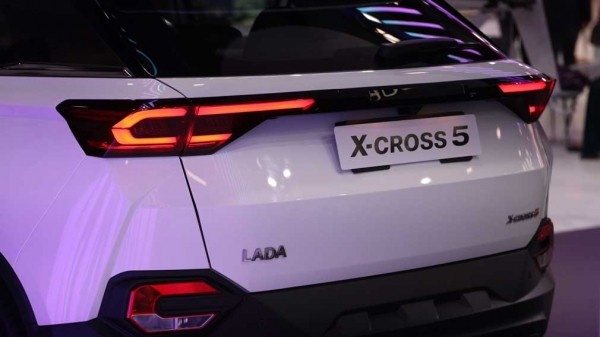 Концерн АвтоВАЗ развеял слухи о новой и самой дорогой LADA в своей истории