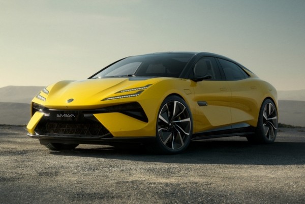 Lotus Emeya стал первым лифтбеком британской марки Lotus Emeya стал первым лифтбеком британской марки