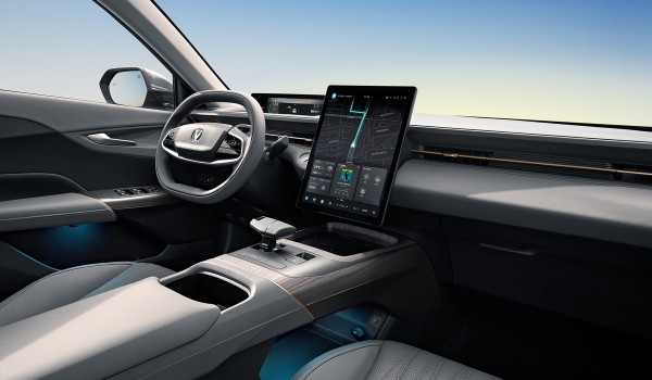 На российский рынок выходит седан Changan Lamore На российский рынок выходит седан Changan Lamore