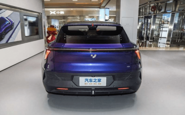 Geely представила свой новый кроссовер Ji Yue 01 Geely представила свой новый кроссовер Ji Yue 01