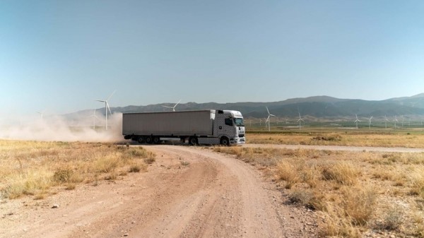 Грузовик Mercedes-Benz eActros 600 успешно прошел испытания в знойной испанской жаре