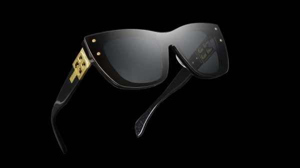 Компания Bugatti показала дорогущие солнцезащитные очки Компания Bugatti показала дорогущие солнцезащитные очки