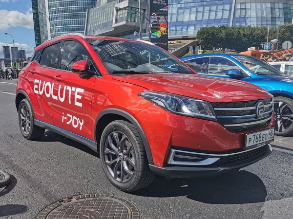 НАПИ: электрический кроссовер «Москвич» проиграл Evolute i-Joy по стоимости владения