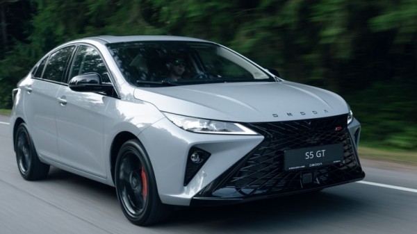 Российский показ спортивного седана Omoda S5 GT запланирован на 7 сентября 2023 года Российский показ спортивного седана Omoda S5 GT запланирован на 7 сентября 2023 года
