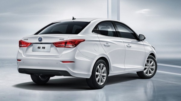 Седан Changan Alsvin подорожал в России на 100 тыс. рублей в базовой комплектации 