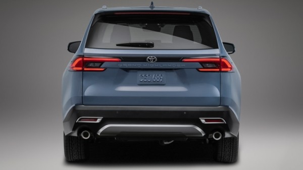 В России начал продаваться новый трехрядный вседорожник Toyota Grand Highlander 