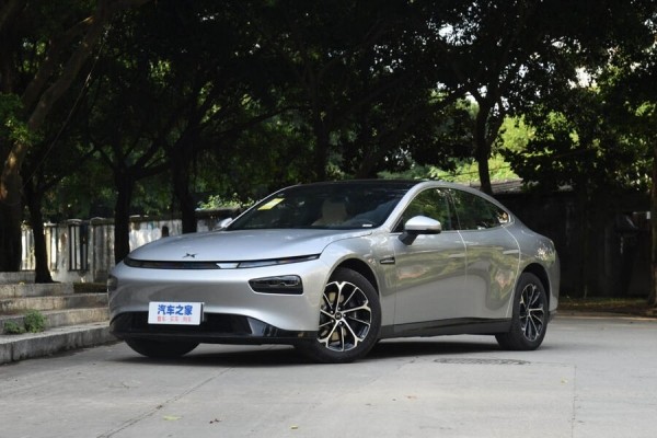 В России объявлен старт продаж седана Xpeng P7 из Китая В России объявлен старт продаж седана Xpeng P7 из Китая