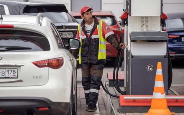 Власти пояснили, кого не коснется запрет на экспорт топлива из России