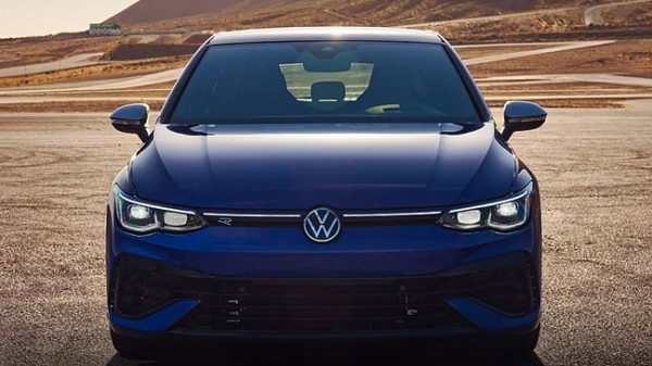 Volkswagen отзывает почти 50 000 рискующих заглохнуть автомашин Jetta Volkswagen отзывает почти 50 000 рискующих заглохнуть автомашин Jetta