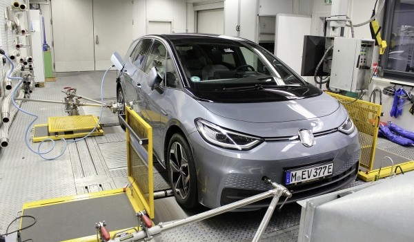Электрический Volkswagen ID.3: ресурсный тест ADAC Электрический Volkswagen ID.3: ресурсный тест ADAC