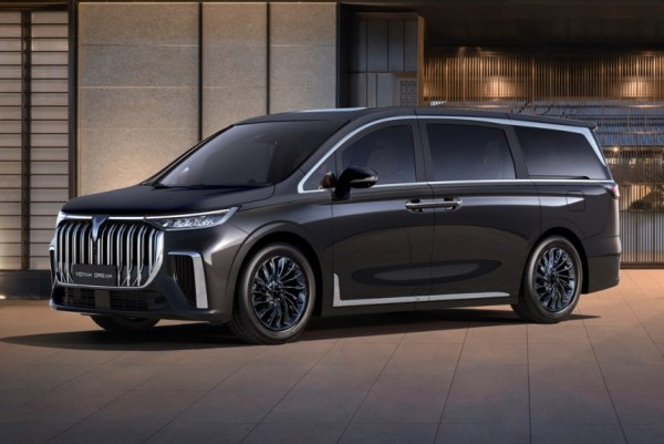 Voyah Dream предложен в четырехместной VIP-версии Voyah Dream предложен в четырехместной VIP-версии