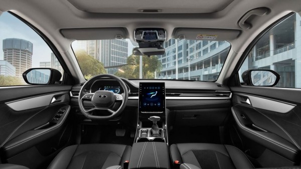 Названа цена нового «Москвича 6» 