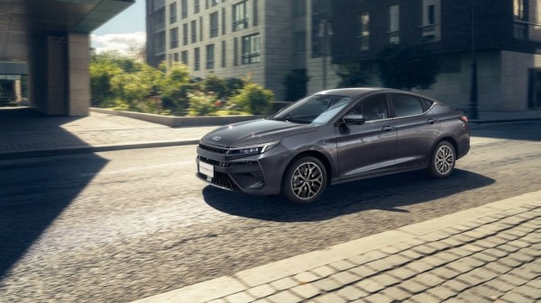 Названа цена нового «Москвича 6» 