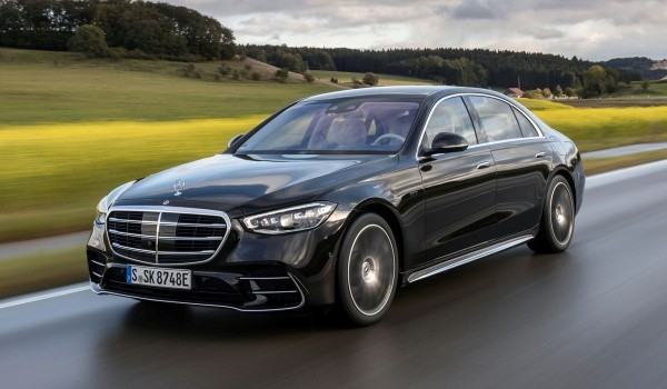 BMW и Mercedes опубликовали статистику третьего квартала BMW и Mercedes опубликовали статистику третьего квартала