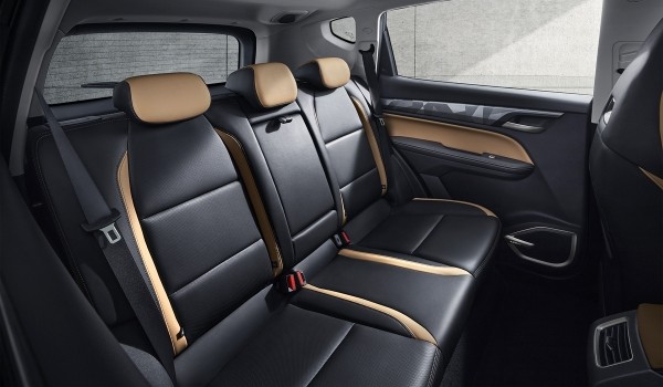 В Россию приехали седан Livan S6 Pro и кроссовер Livan X6 Pro В Россию приехали седан Livan S6 Pro и кроссовер Livan X6 Pro