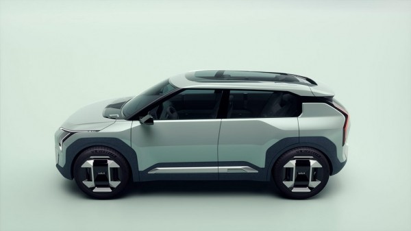 Компания Kia представила концепты самых доступных электрокаров бренда