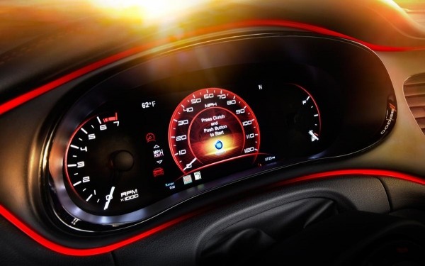 «АвтоВзгляд»: российские водители массово перепаивают приборные панели своих автомобилей «АвтоВзгляд»: российские водители массово перепаивают приборные панели своих автомобилей