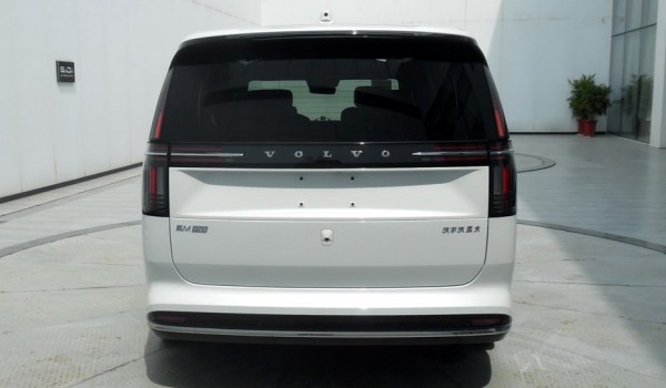 Минивэн Volvo EM90 рассекречен досрочно Минивэн Volvo EM90 рассекречен досрочно