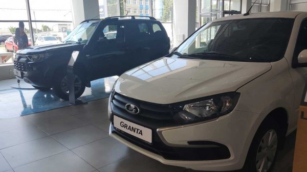 Автомобили LADA по заводской цене: выгода или переплата Автомобили LADA по заводской цене: выгода или переплата