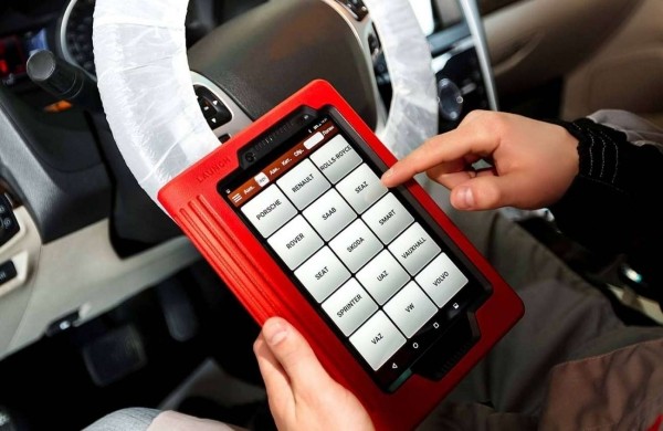 Депутат Бабашов напомнил о важности диагностики автомашины перед зимним сезоном Депутат Бабашов напомнил о важности диагностики автомашины перед зимним сезоном