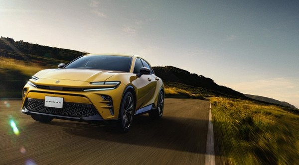 Пятидверная Toyota Crown Sport стала серийной Пятидверная Toyota Crown Sport стала серийной