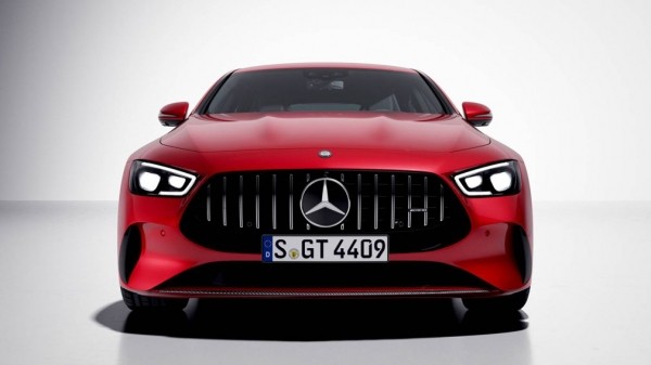 Обновлена самая мощная версия Mercedes-AMG GT Обновлена самая мощная версия Mercedes-AMG GT