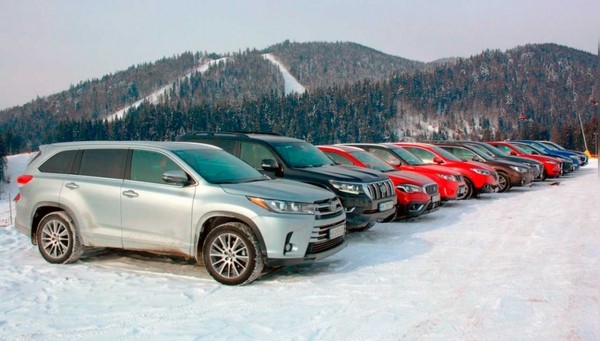 «Известия»: кроссоверы и внедорожники с пробегом в России подорожали на треть