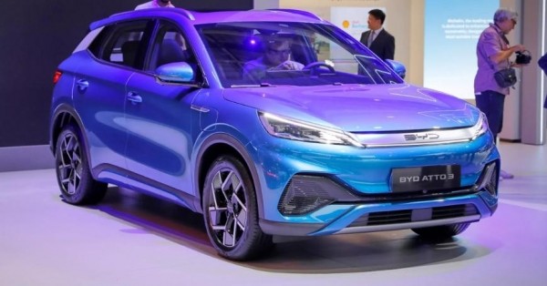 Китайский BYD сократил разрыв с Tesla по выпуску электромобилей 