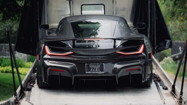 Купивший электрический Rimac Nevera получит бесплатную зарядку в Европе Купивший электрический Rimac Nevera получит бесплатную зарядку в Европе