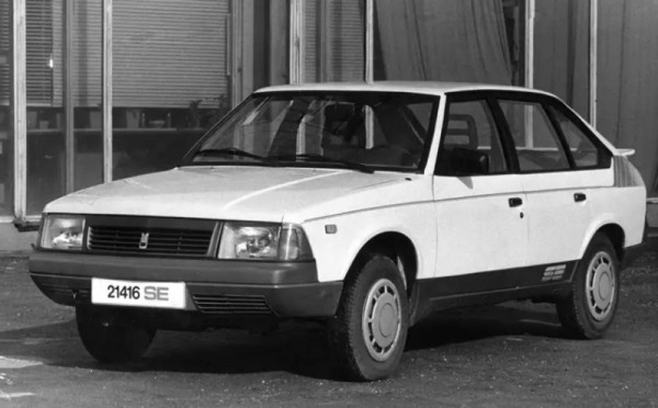 Нерассказанная история советской эпохи - легендарный полноприводный "Москвич-21416" Нерассказанная история советской эпохи - легендарный полноприводный "Москвич-21416"