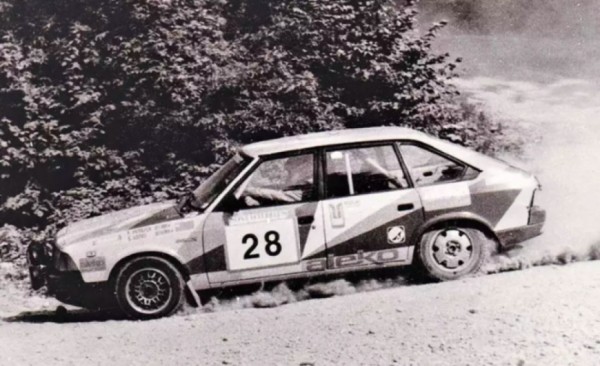 Нерассказанная история советской эпохи - легендарный полноприводный "Москвич-21416" Нерассказанная история советской эпохи - легендарный полноприводный "Москвич-21416"