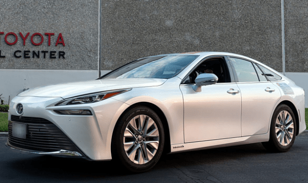 Представили инновационный Dongfeng Nano 01, созданный с учетом потребностей водителей