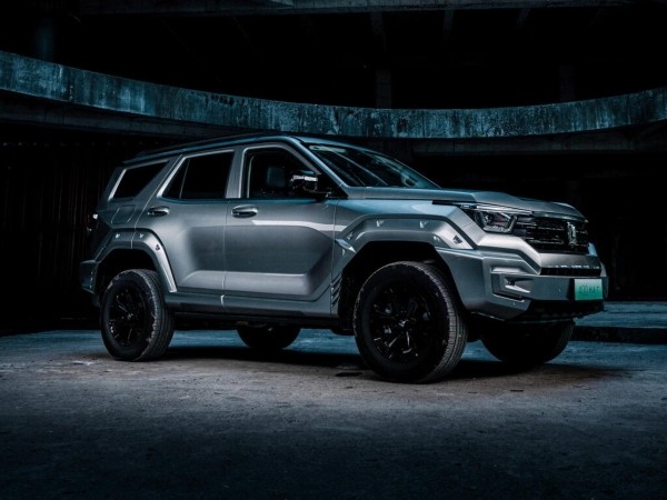 Редакция Naavtotrasse назвала плюсы и минусы нового внедорожника Tank 400 Редакция Naavtotrasse назвала плюсы и минусы нового внедорожника Tank 400