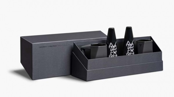 Tesla запускает в США алкогольный напиток CyberBeer и CyberStein