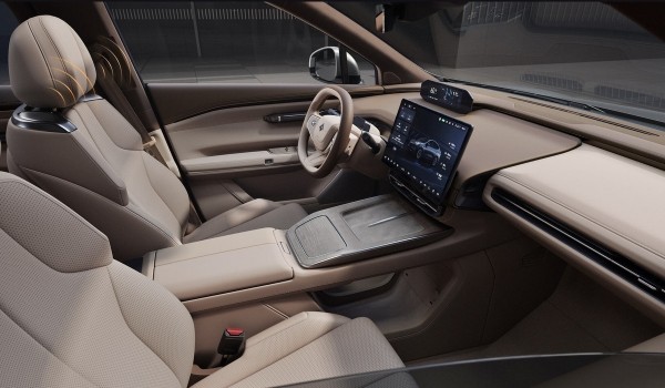 Подготовлен кроссовер Aion Hyper HT с крыльями чайки Подготовлен кроссовер Aion Hyper HT с крыльями чайки