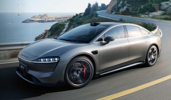 Chery и Huawei представили совместный седан Luxeed S7 Chery и Huawei представили совместный седан Luxeed S7