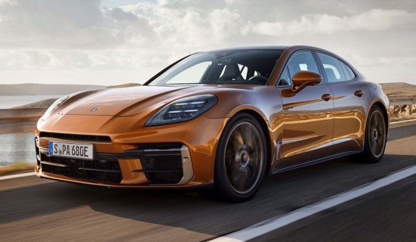 Представлен лифтбек Porsche Panamera третьего поколения Представлен лифтбек Porsche Panamera третьего поколения