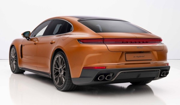 Представлен лифтбек Porsche Panamera третьего поколения Представлен лифтбек Porsche Panamera третьего поколения