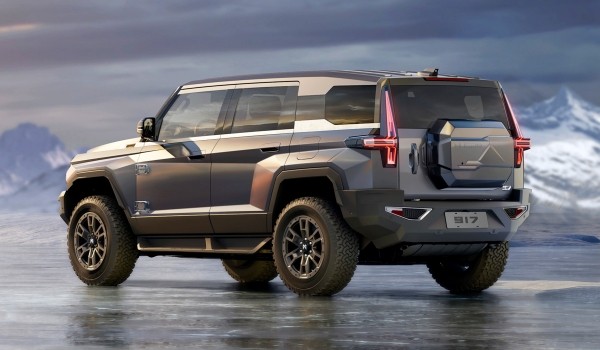 На российском рынке появится огромный внедорожник M-Hero На российском рынке появится огромный внедорожник M-Hero