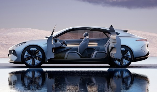 Седан Skyworth Skyhome показан в виде концепта Седан Skyworth Skyhome показан в виде концепта