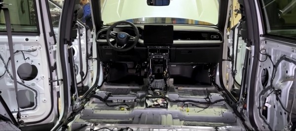 «Клубный сервис» разобрал внедорожник GAC GS8 - Дошираковые технологии «Клубный сервис» разобрал внедорожник GAC GS8 - Дошираковые технологии