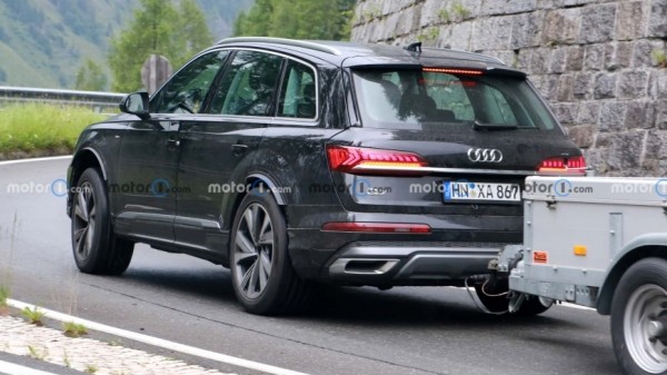На тестах замечен первый прототип кроссовера Audi Q7 следующего поколения