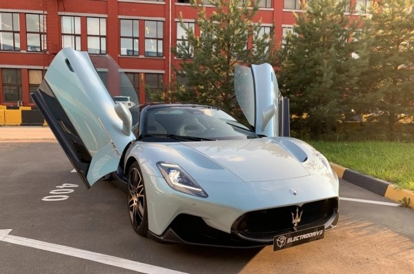 ТОП-10 самых дорогих автомобилей в России в ноябре 2023 года ТОП-10 самых дорогих автомобилей в России в ноябре 2023 года