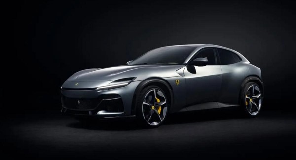 В России стал доступен для заказа кроссовер Ferrari Purosangue за 121 млн рублей