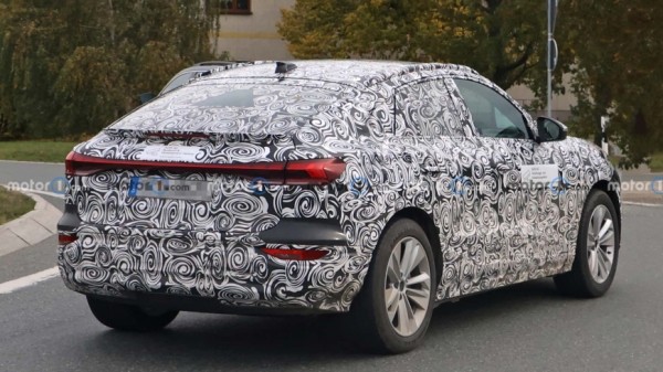 В Сети появились фотографии электрического кроссовера Audi Q6 E-Tron Sportback В Сети появились фотографии электрического кроссовера Audi Q6 E-Tron Sportback