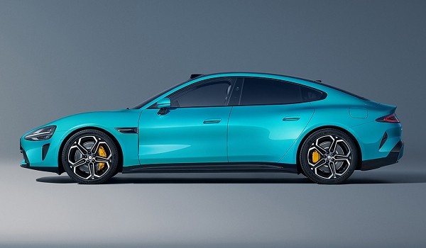 Первый автомобиль Xiaomi полностью рассекречен Первый автомобиль Xiaomi полностью рассекречен