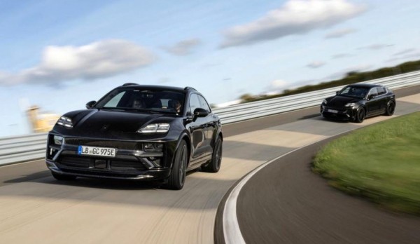 Porsche Macan второго поколения: показан интерьер Porsche Macan второго поколения: показан интерьер